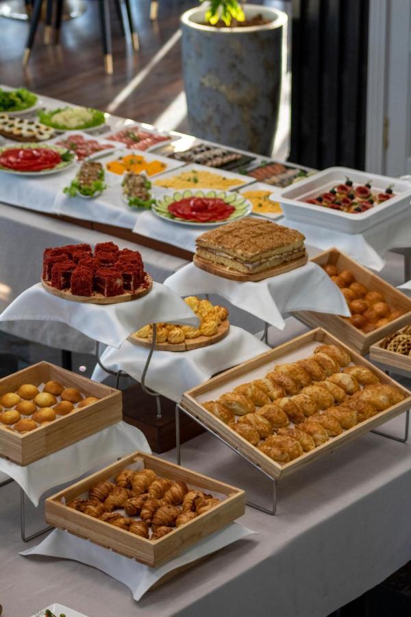 Orient Hotel Μπισκέκ Εξωτερικό φωτογραφία