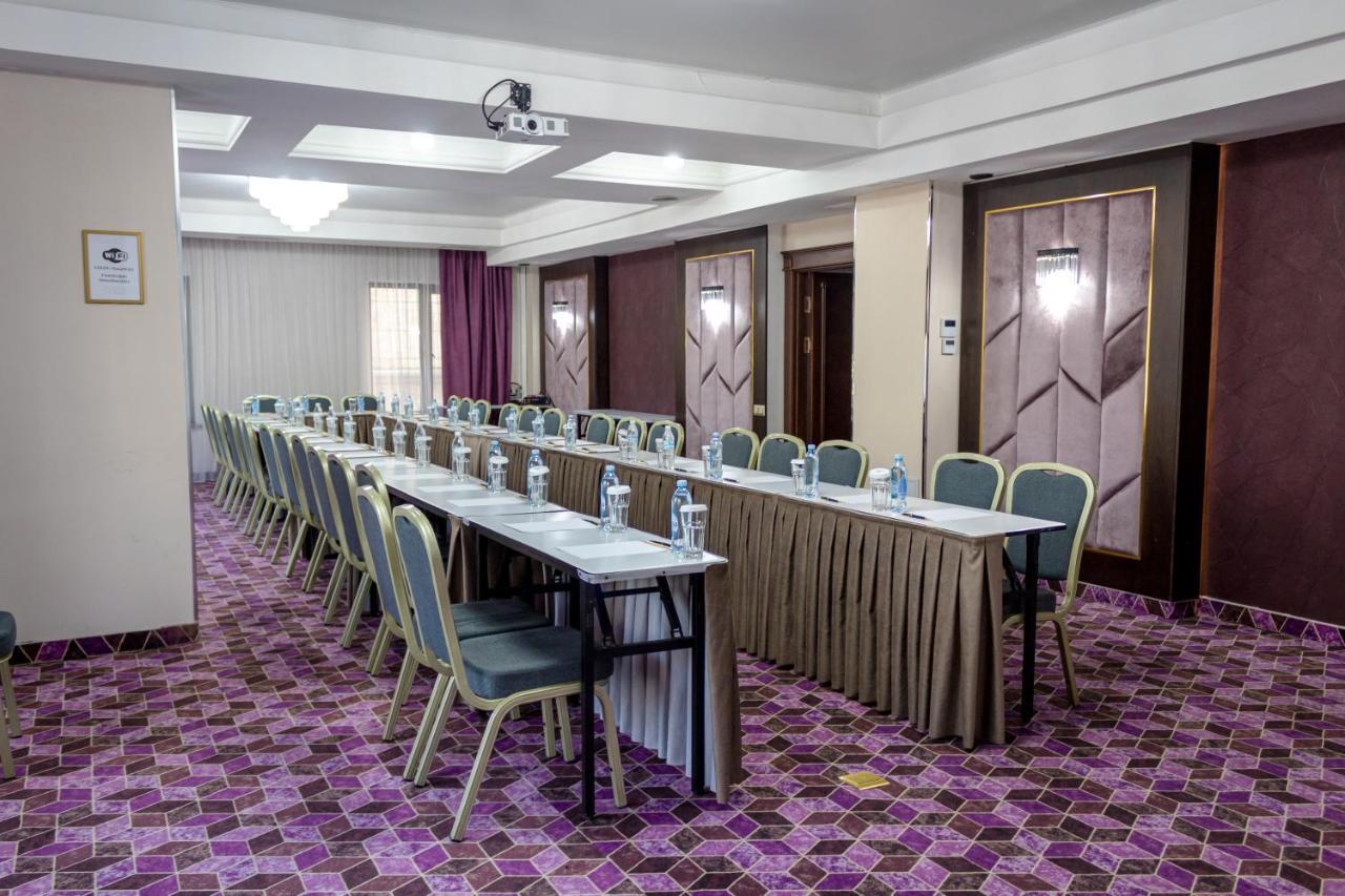 Orient Hotel Μπισκέκ Εξωτερικό φωτογραφία